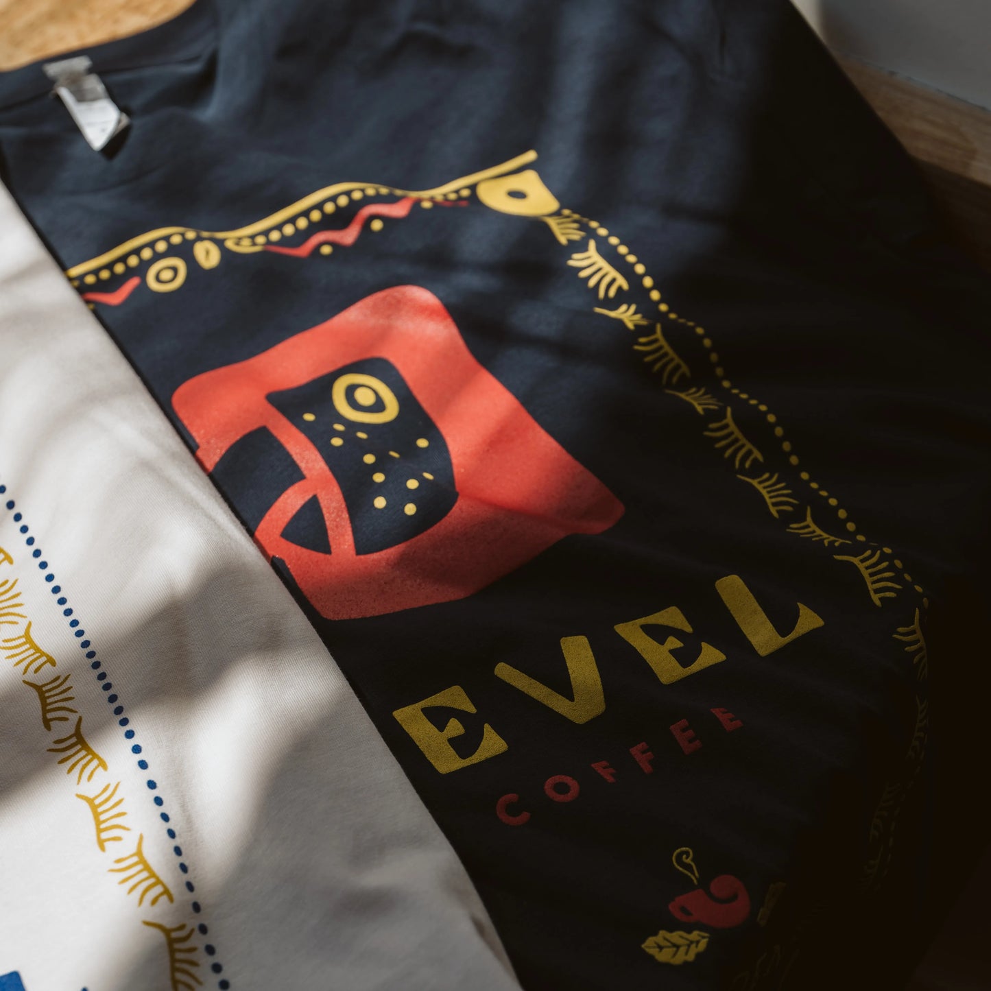 Bevel Pajaro Shirt